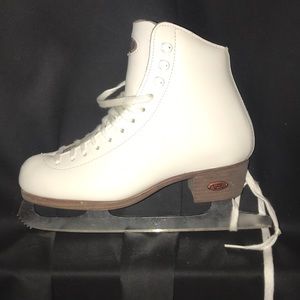 Riedell Total Competition Ice Skates